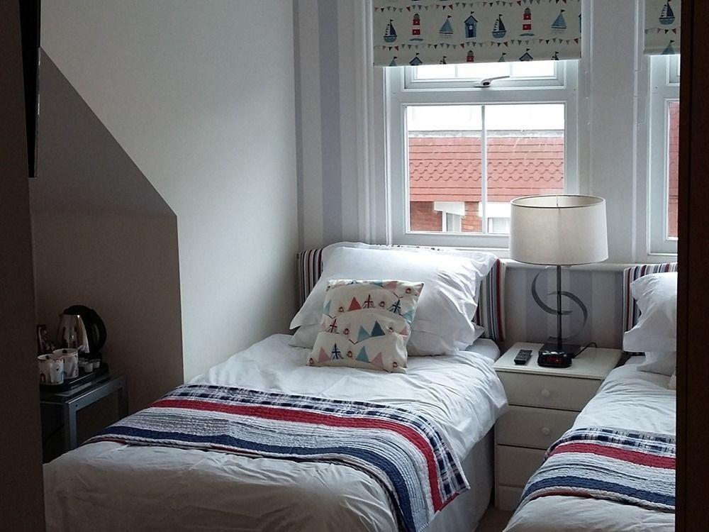 Cambridge House Guest House Tournoi d'Tournoi d'Eastbourne Extérieur photo