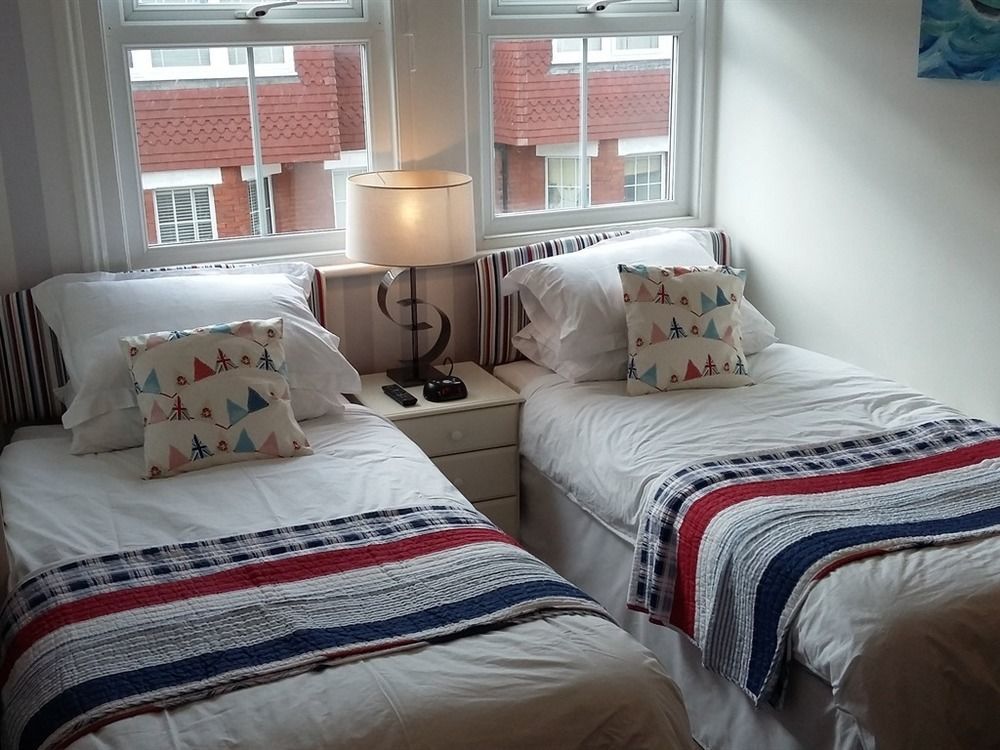 Cambridge House Guest House Tournoi d'Tournoi d'Eastbourne Extérieur photo